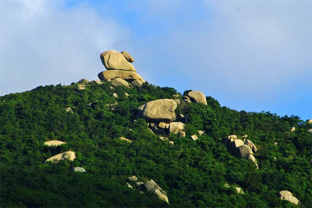 孭仔石(望夫石)